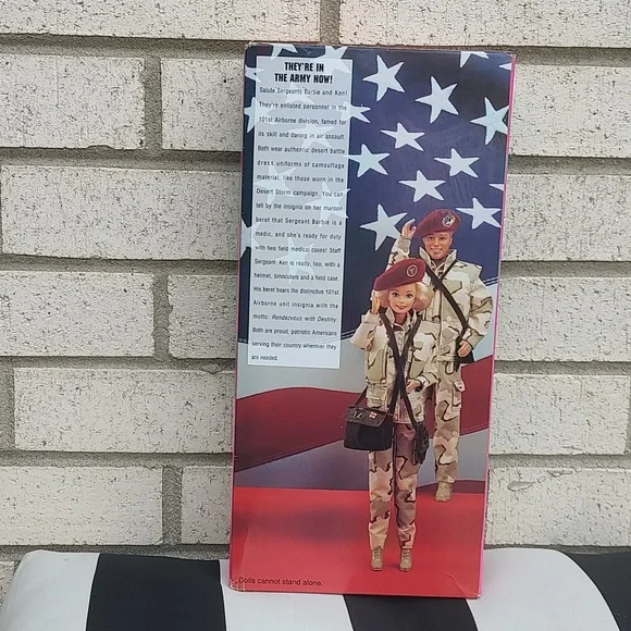 1992 Army Barbie - Picture 4 of 11